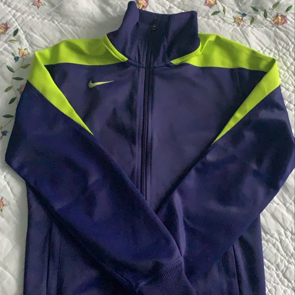 Nike sw jacket